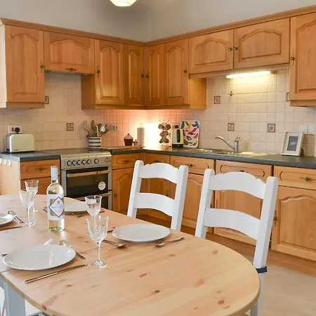 Holiday home Hawthorne House
