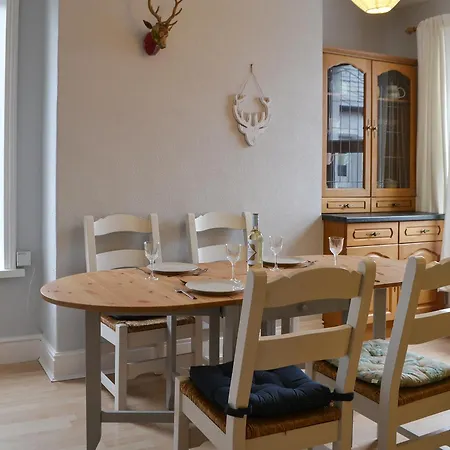 بيت للعطل Hawthorne House *